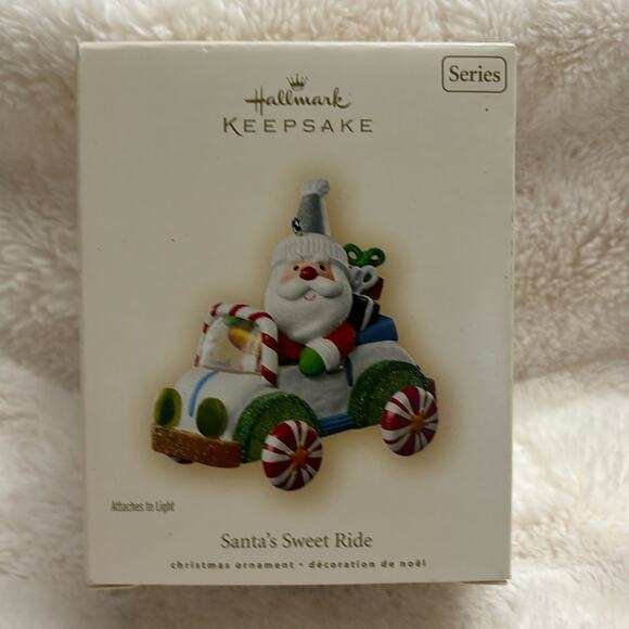 2007 Hallmark Keepsake Ornament Santa’s Sweet Ride - Picture 2 of 6
